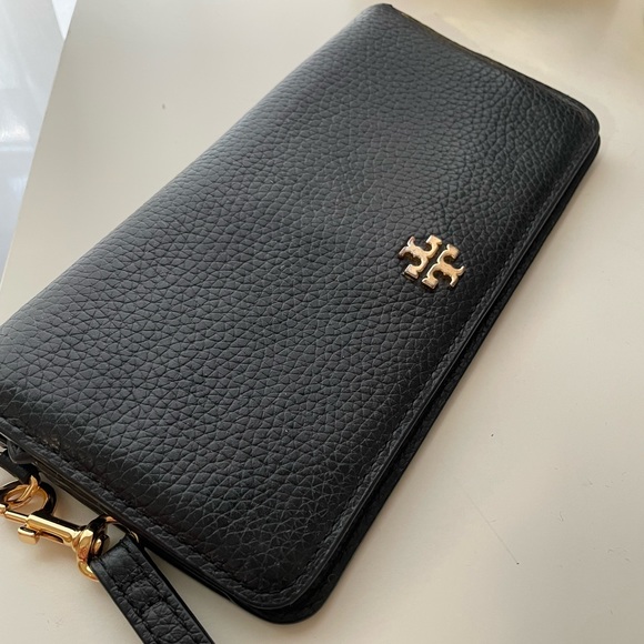 Tory Burch Other - Tory Burch Slim Wallet